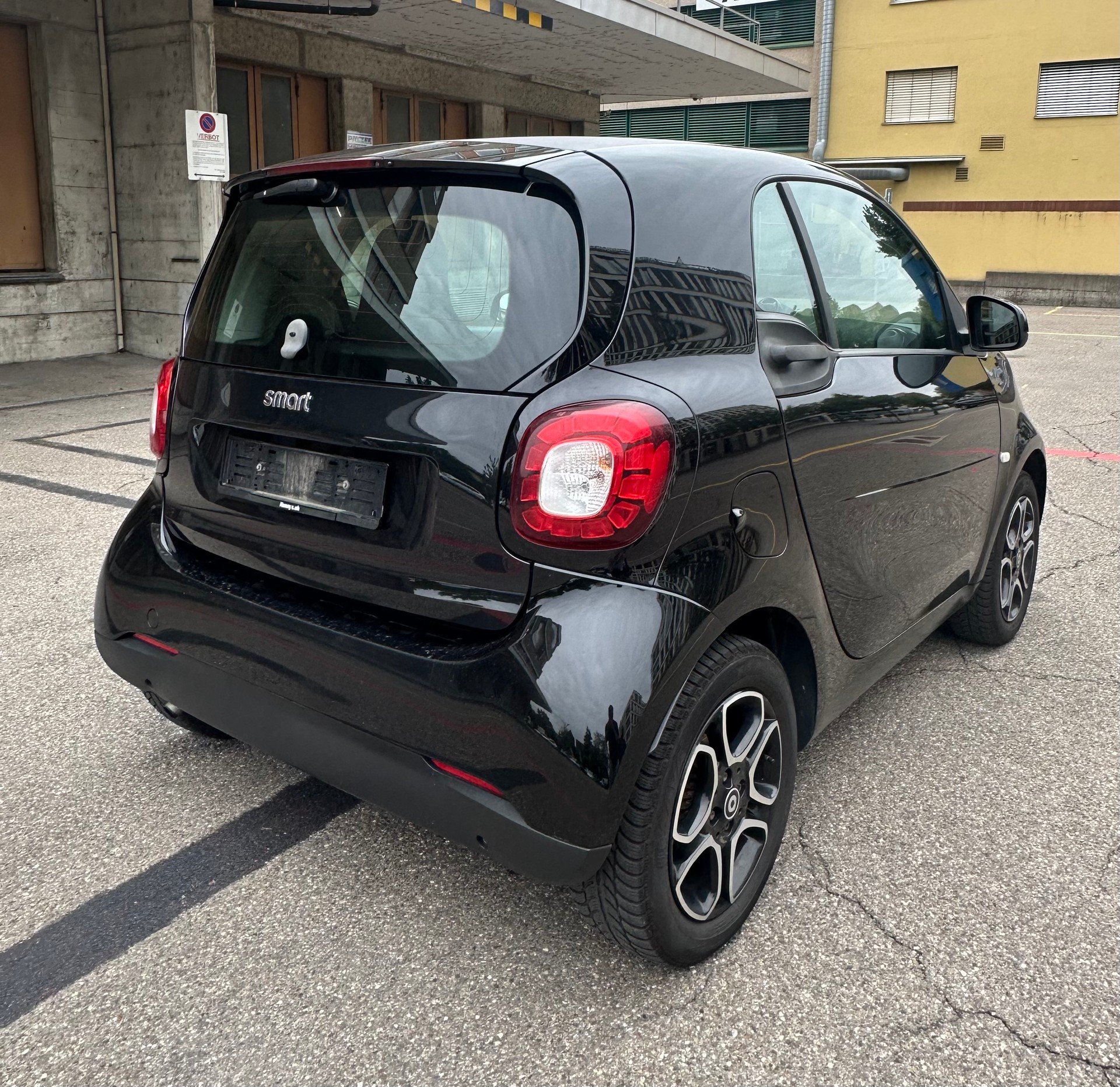 SMART fortwo prime-showroom-element-3