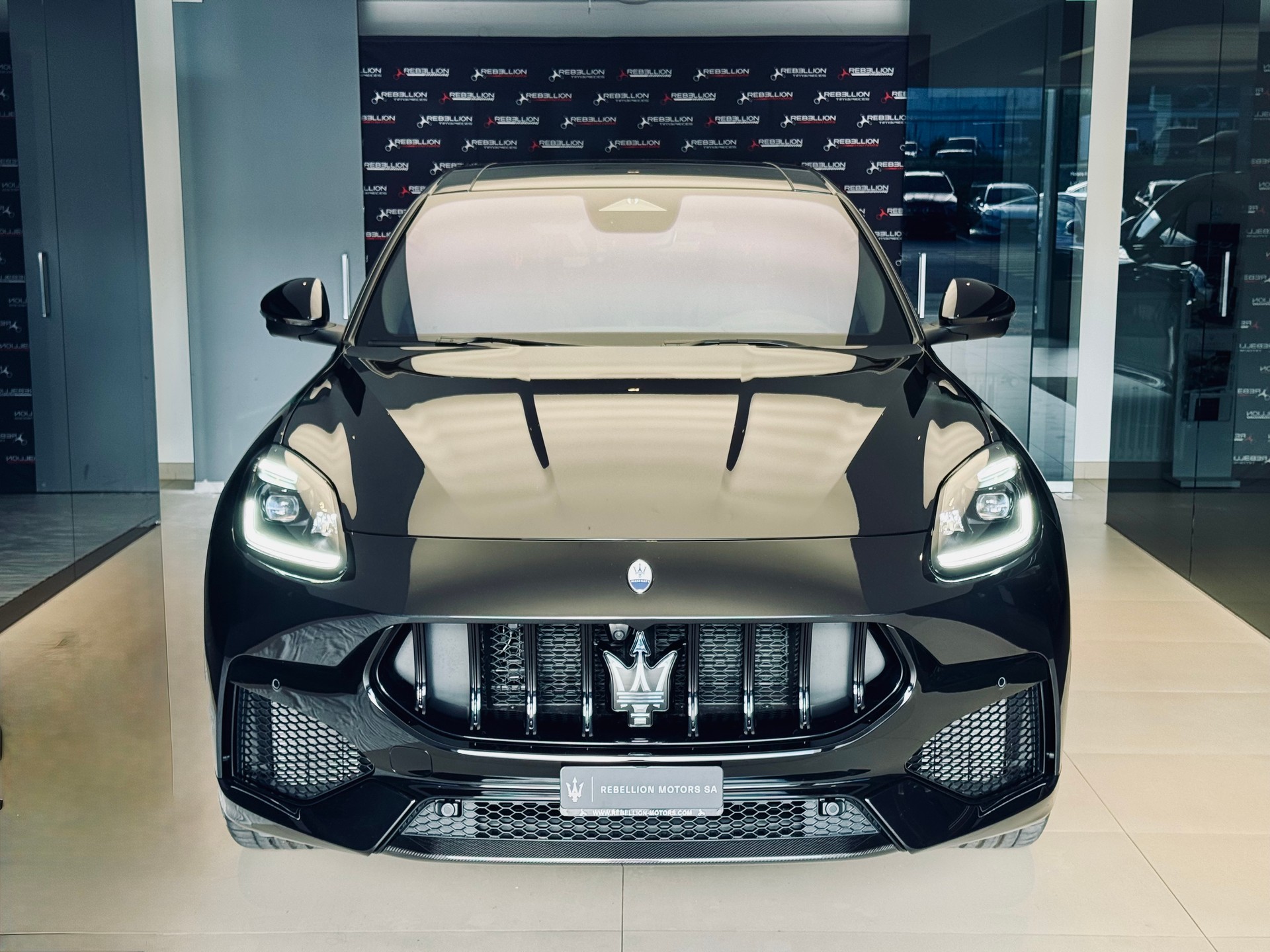 MASERATI Grecale 3.0 Trofeo Automatica Model 2027-showroom-element-1