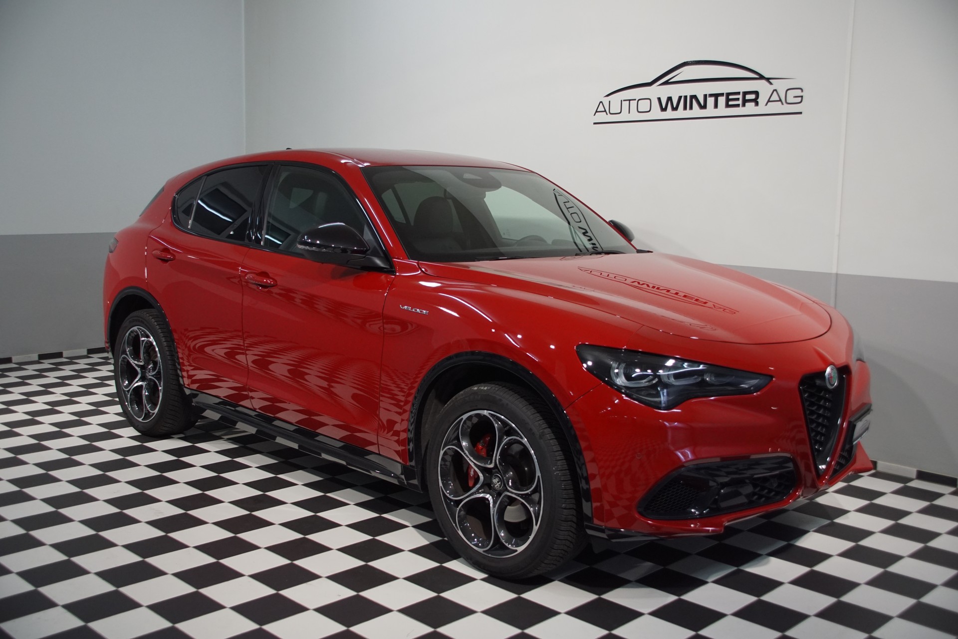 ALFA ROMEO Stelvio 2.0 Veloce Q4 AT8 swiss-showroom-element-2