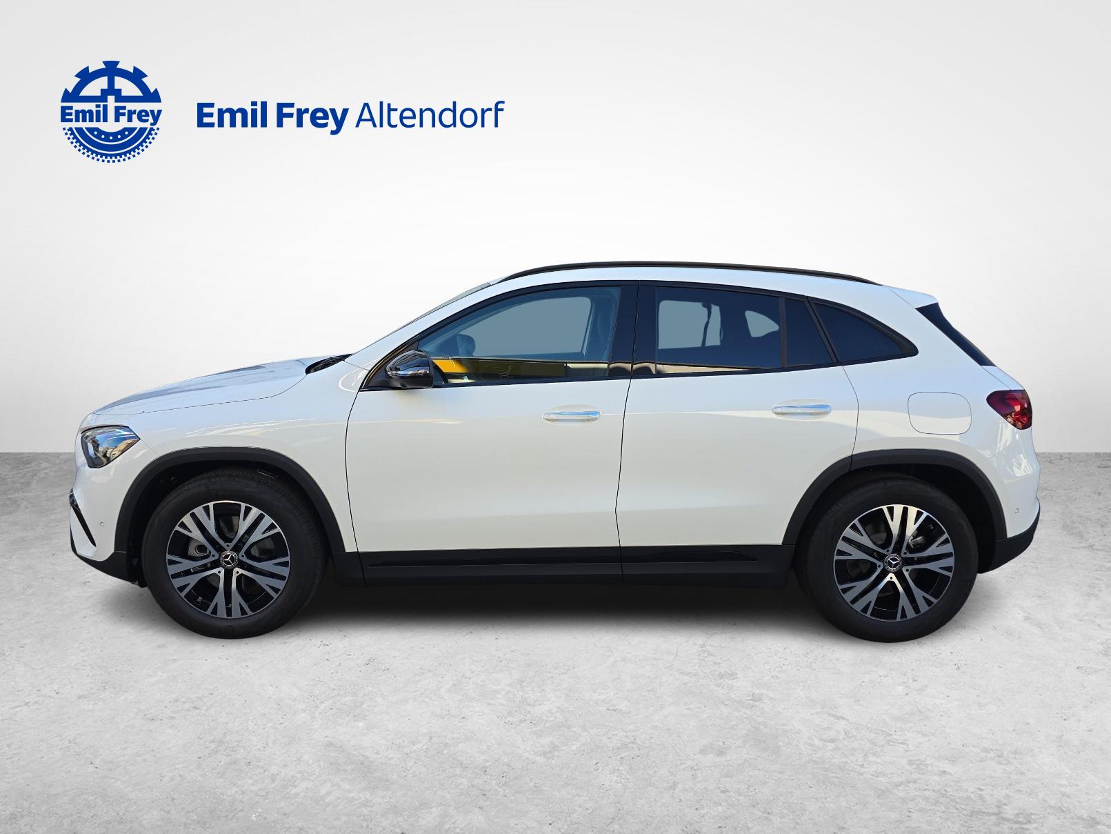 MERCEDES-BENZ GLA 250 4MATIC Swiss Star Progressive-showroom-element-1