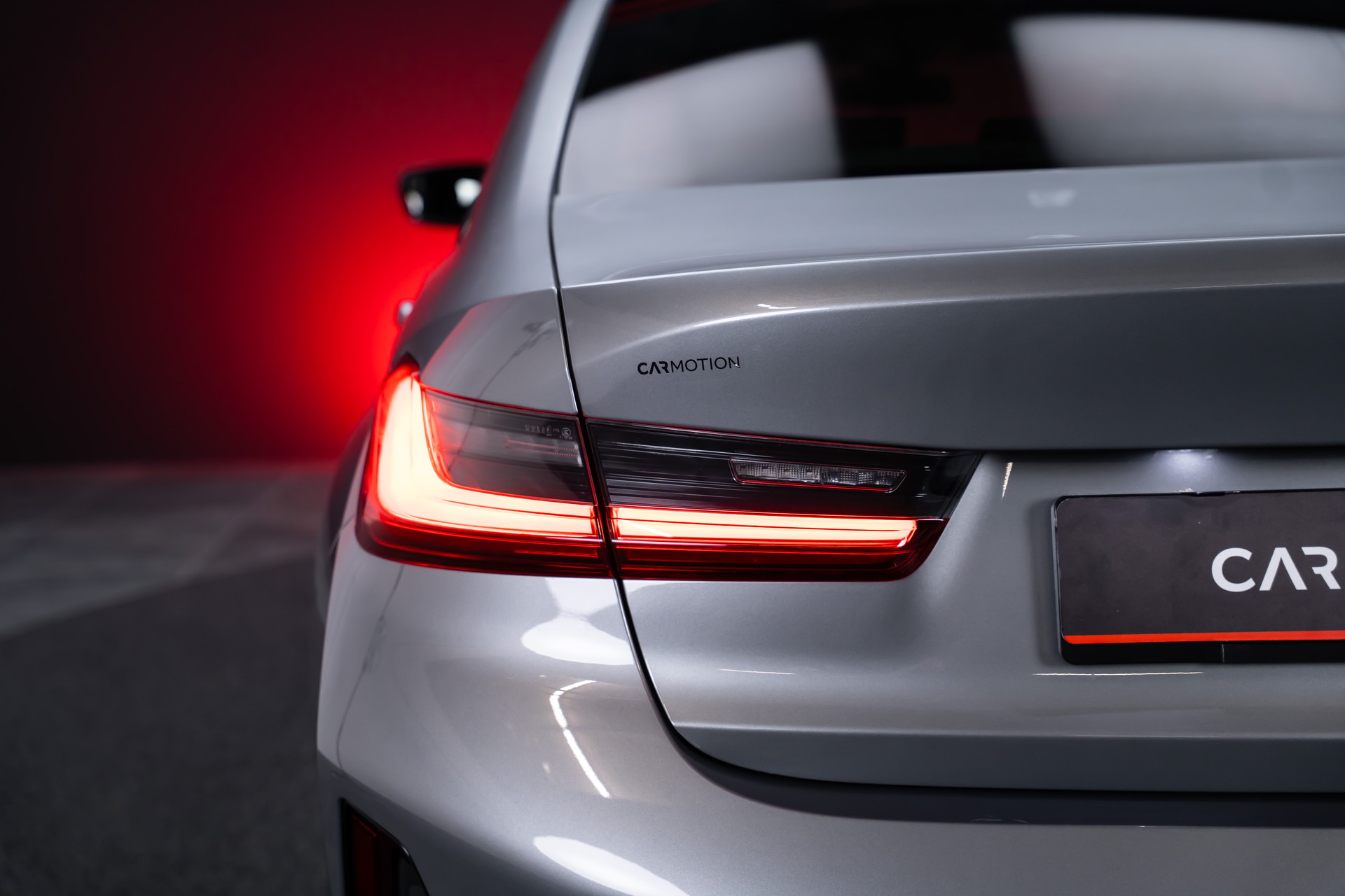 BMW 320d xDrive SAG M Sport / 360°Kamera / HeadUp / el.Sitze-image-7