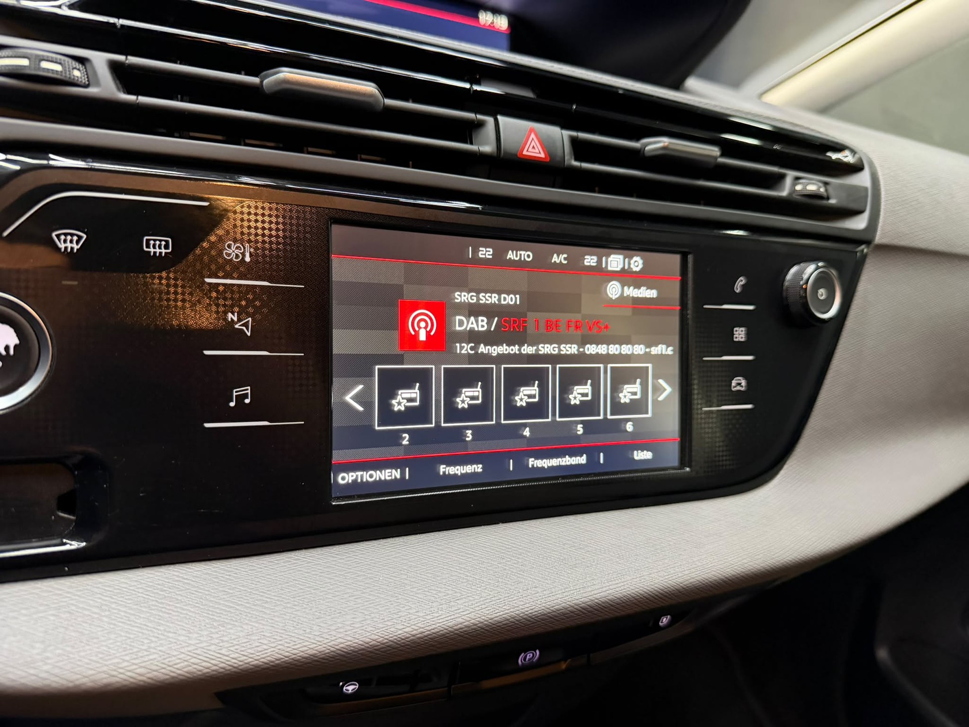 CITROEN Grand C4 Spacetourer 1.6i 16V THP Feel EditionEAT6-image-11