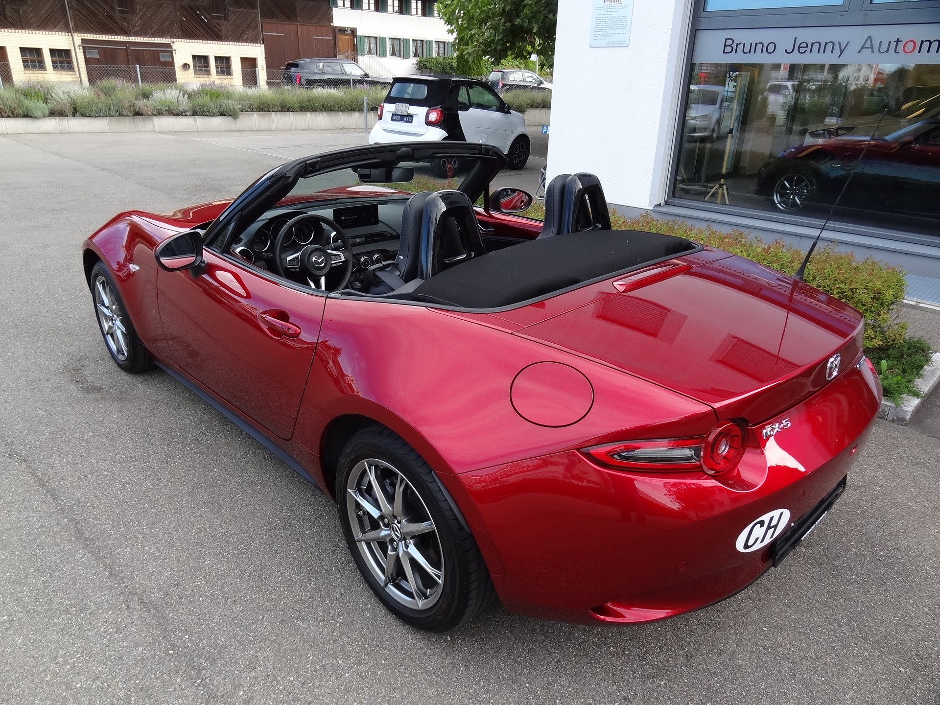 MAZDA MX-5 Skyactiv-G 132 Exclusive-line-image-5