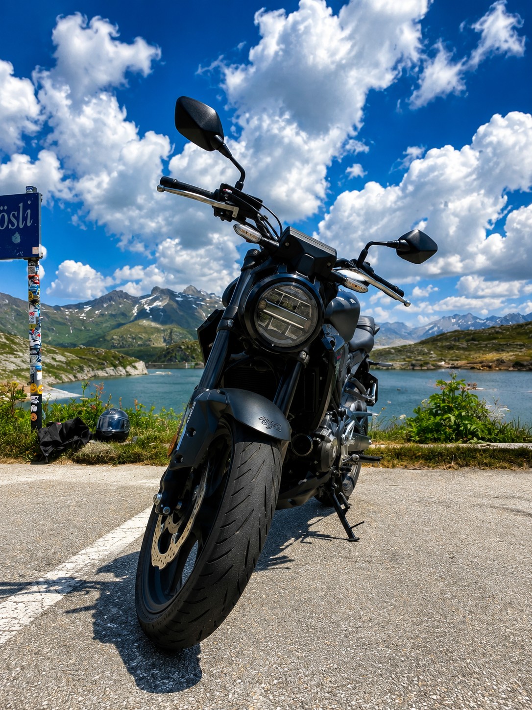 HONDA CB 300 R-image-0
