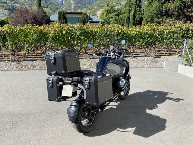 BMW R 1250 GS Adventure-image-2