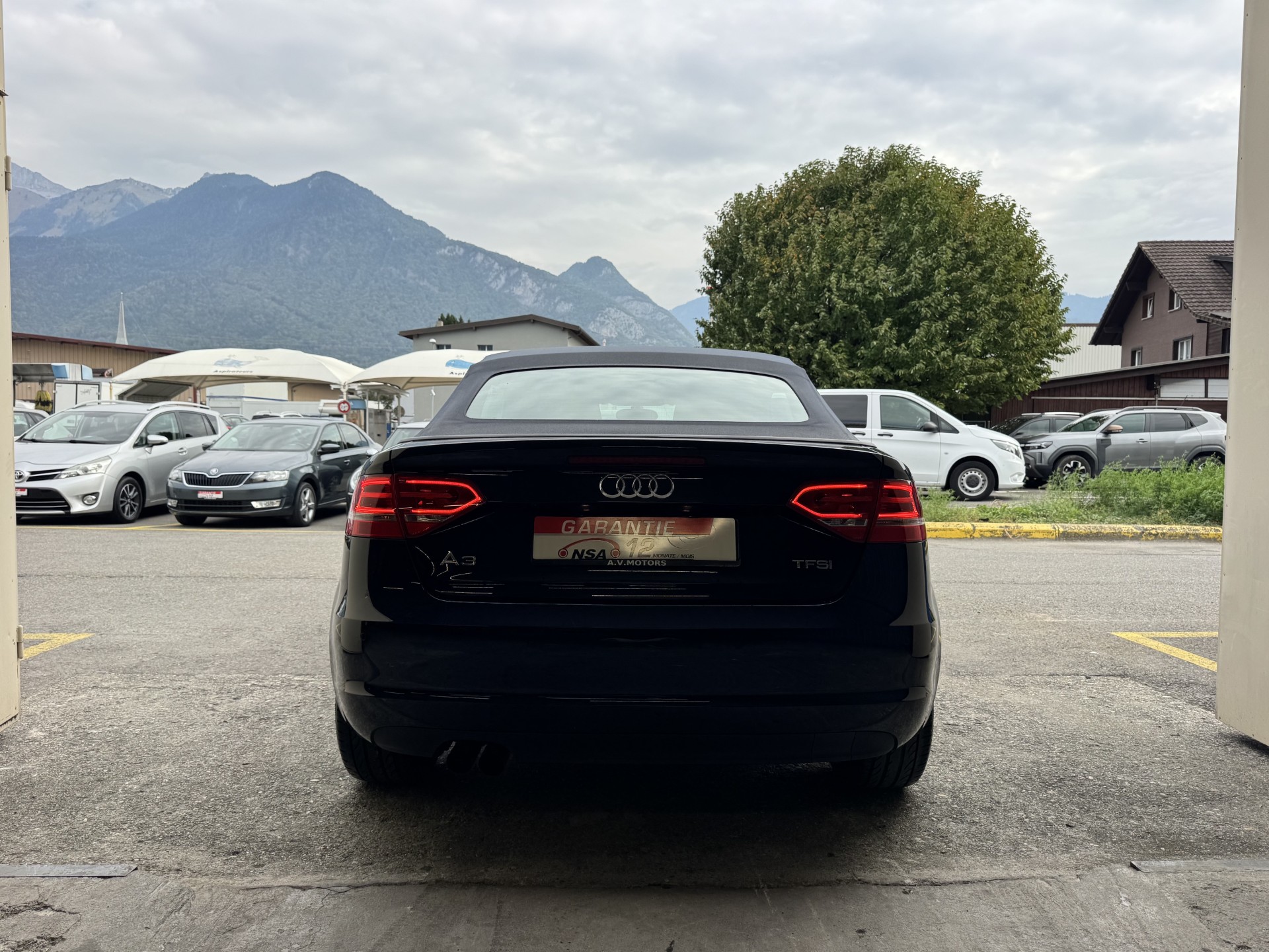 AUDI A3 Cabriolet 1.8 TFSI Ambition S-tronic-image-5