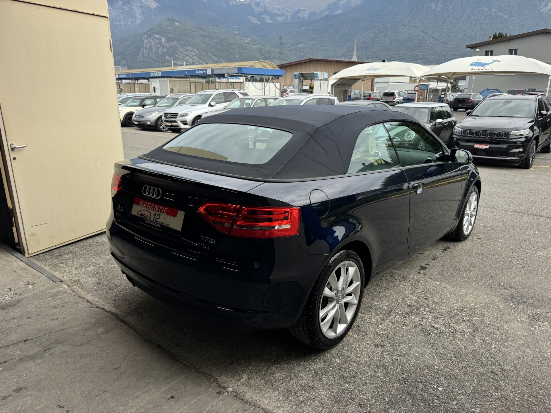 AUDI A3 Cabriolet 1.8 TFSI Ambition S-tronic-image-4