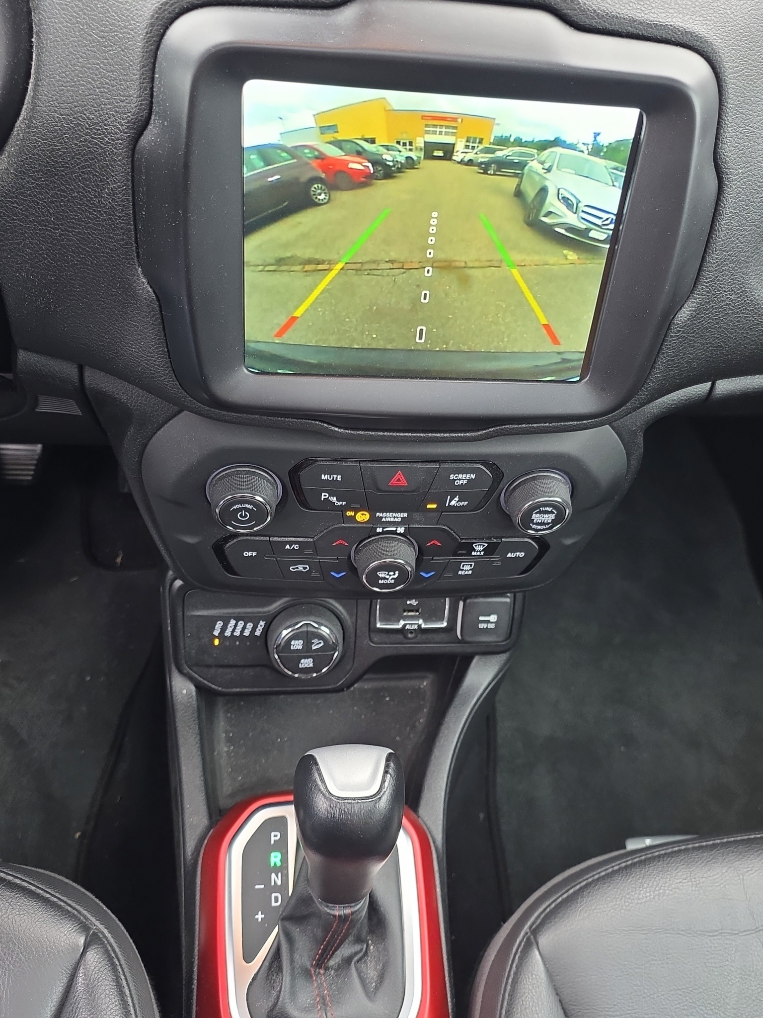 JEEP Renegade 2.0 MJ Trailhawk AWD + Low Range 9ATX-image-9