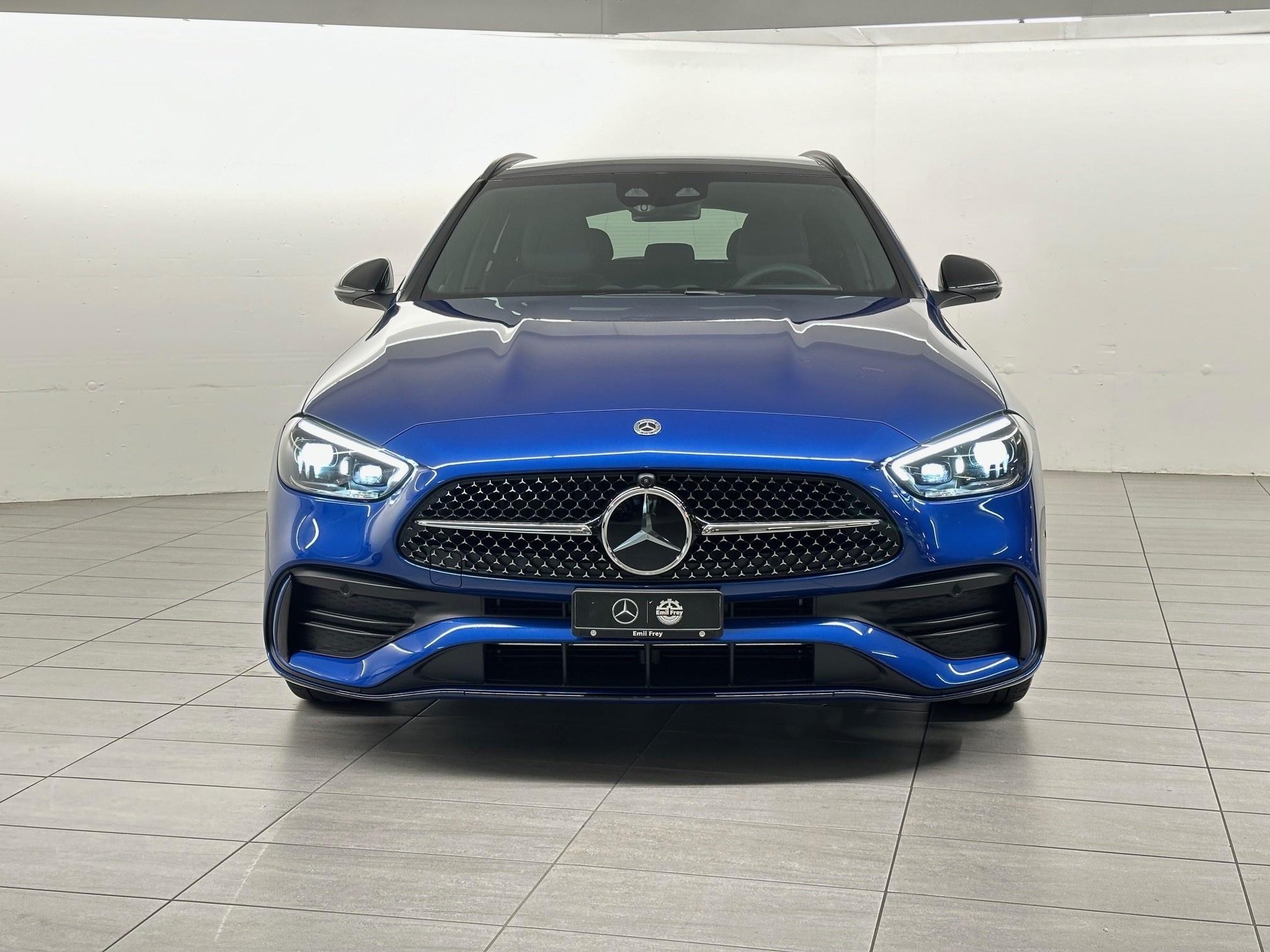 MERCEDES-BENZ C 220 d Swiss Star AMG Line 4matic Kombi-showroom-element-3
