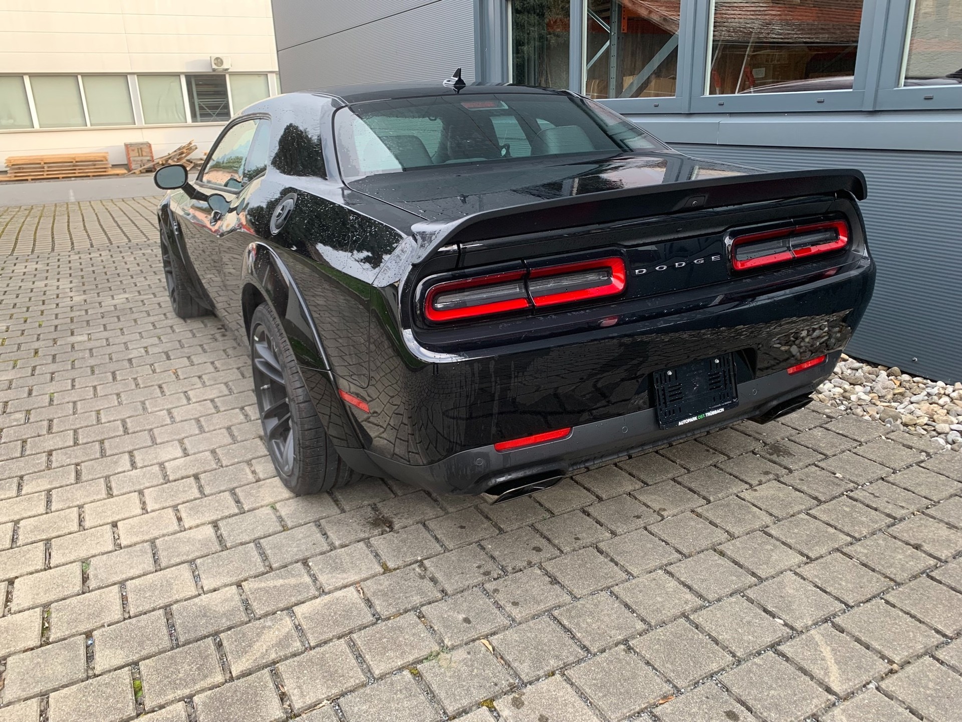 DODGE Challenger SRT Hellcat 6.2 Widebody 717 PS-image-6