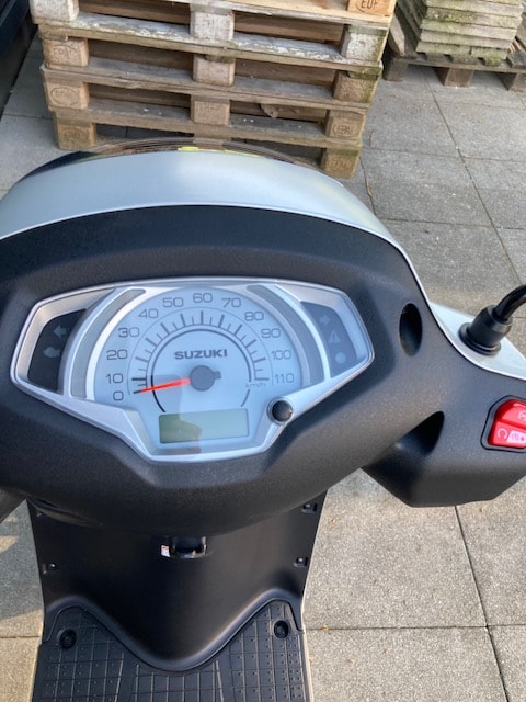 SUZUKI ADDRESS 125-image-2