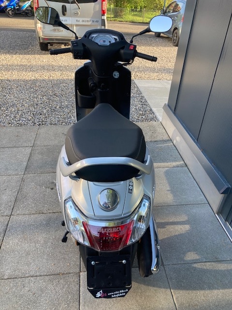 SUZUKI ADDRESS 125-image-3