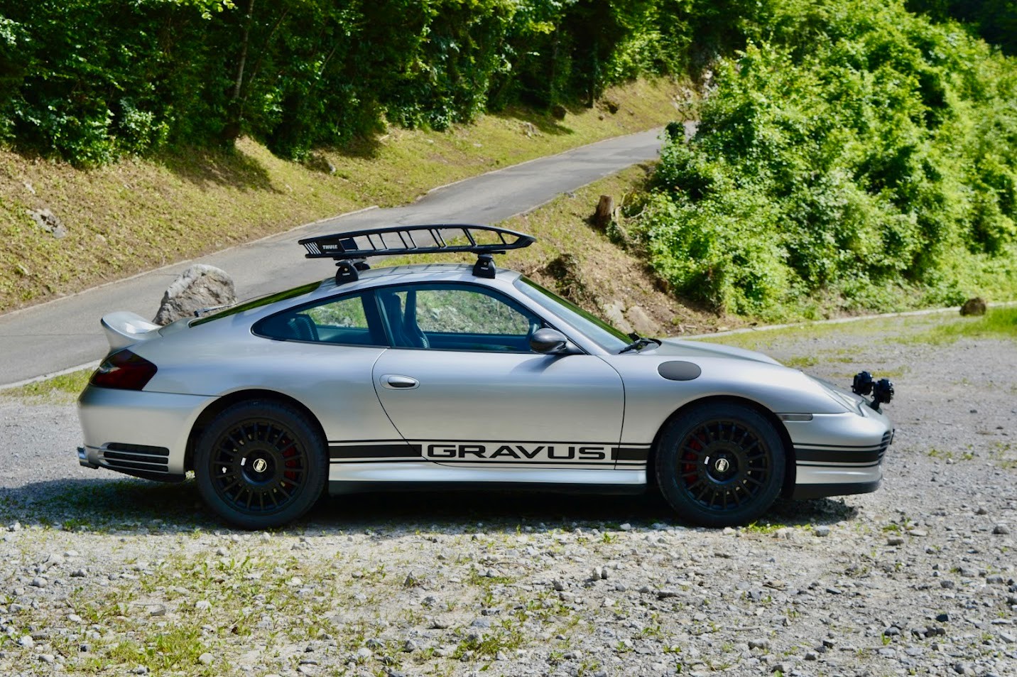 PORSCHE 911 Carrera 4 Gravus S-image-4