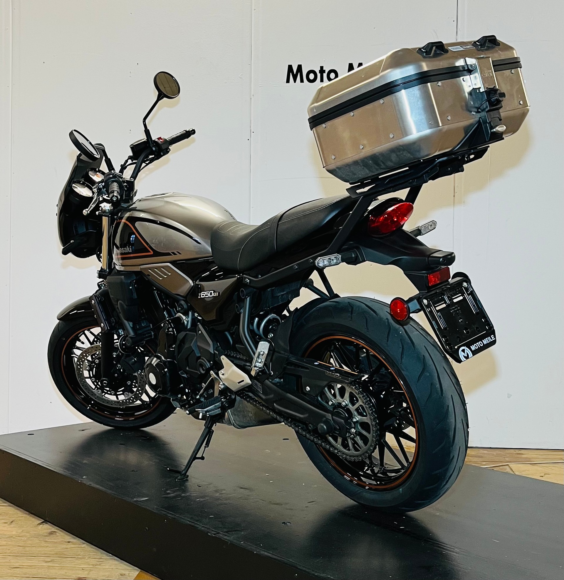 KAWASAKI Z 650 RS-image-6