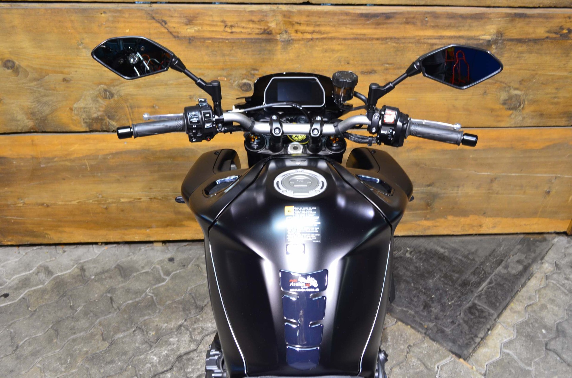 YAMAHA MT-10 ABS-image-2