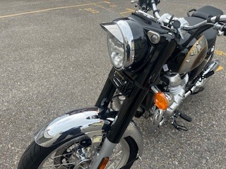 ROYAL ENFIELD CLASSIC 650
