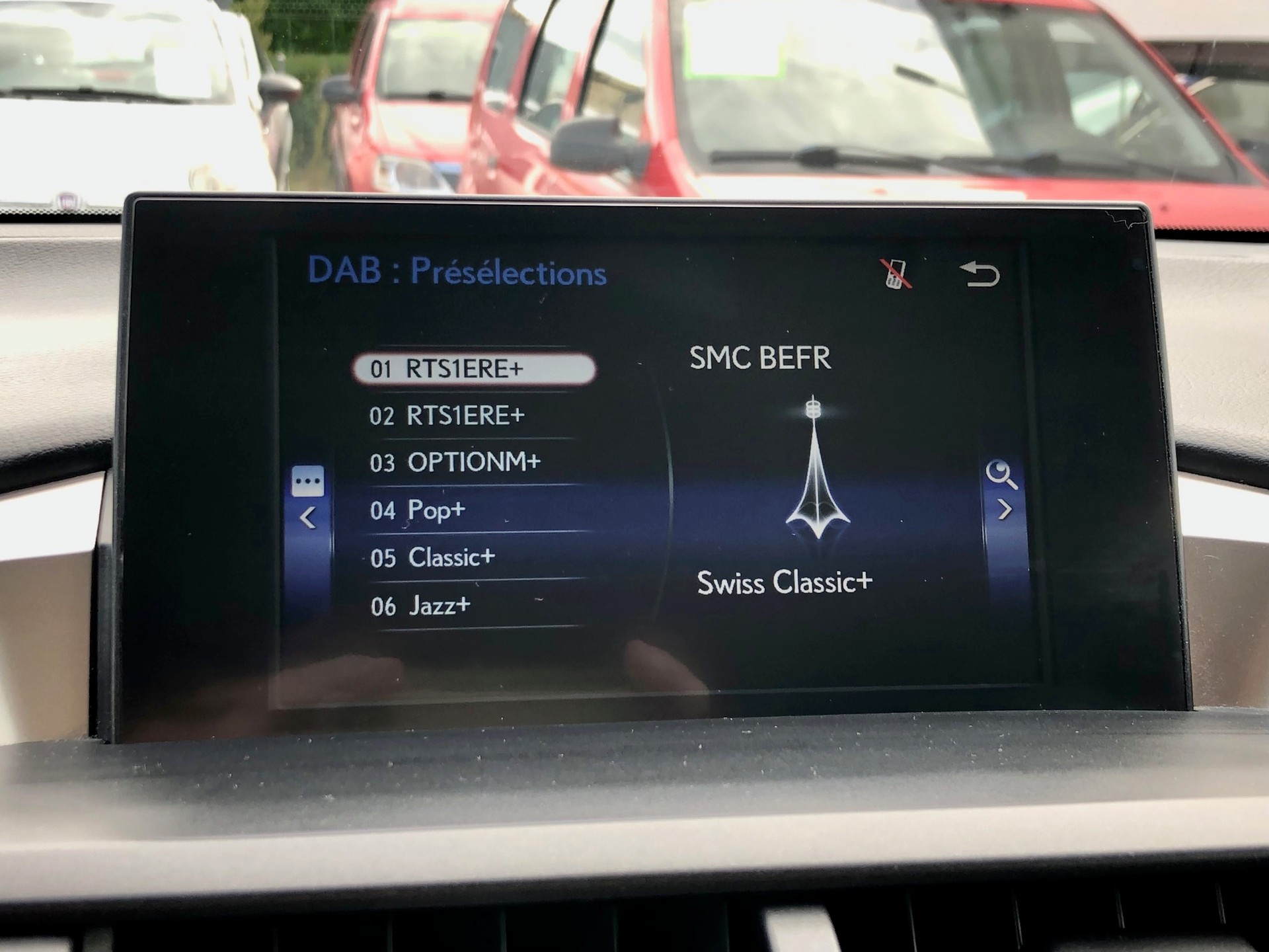 LEXUS NX 300h comfort E-Four Automatic-image-26
