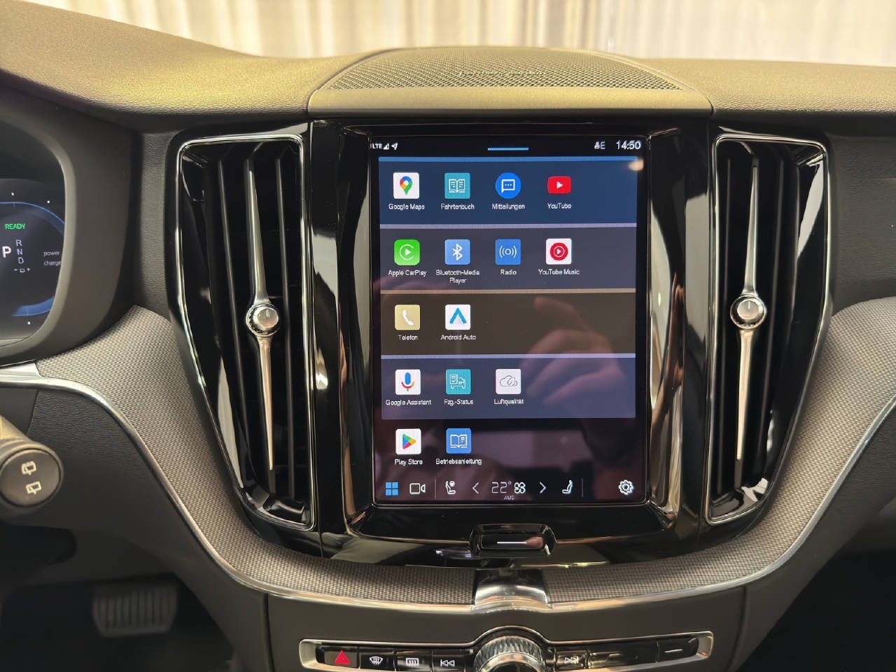 VOLVO XC60 2.0 T6 TE Plus Dark eAWD-image-12