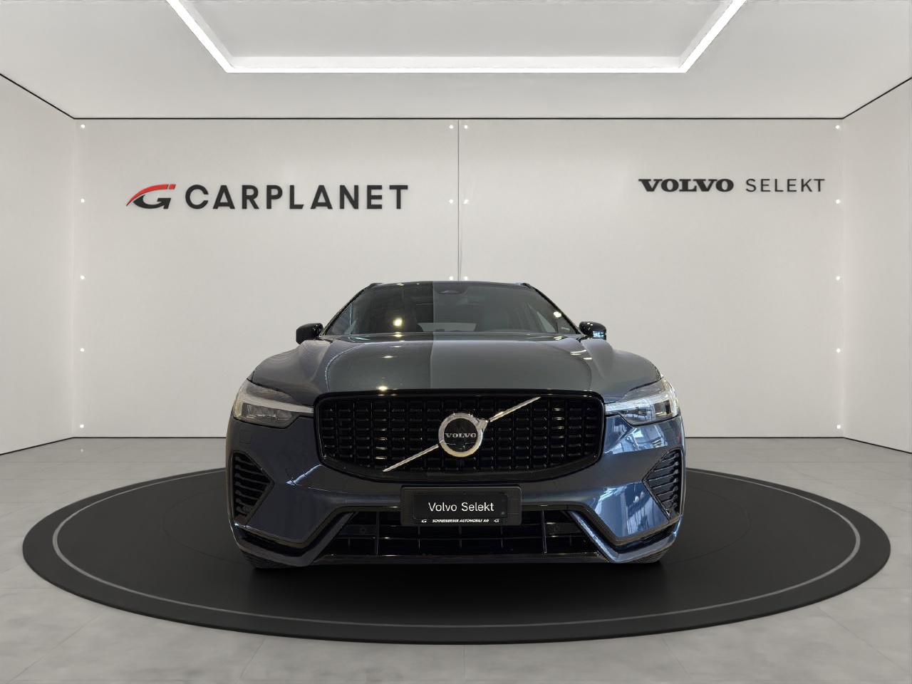 VOLVO XC60 2.0 T6 TE Plus Dark eAWD-showroom-element-3