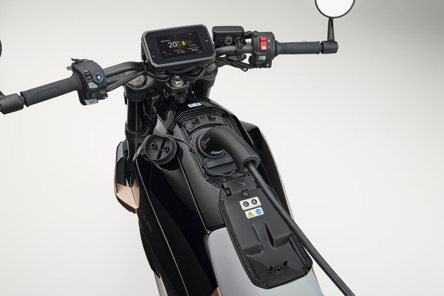 HONDA WN7 *Neufahrzeug* *ab 2026*-image-1