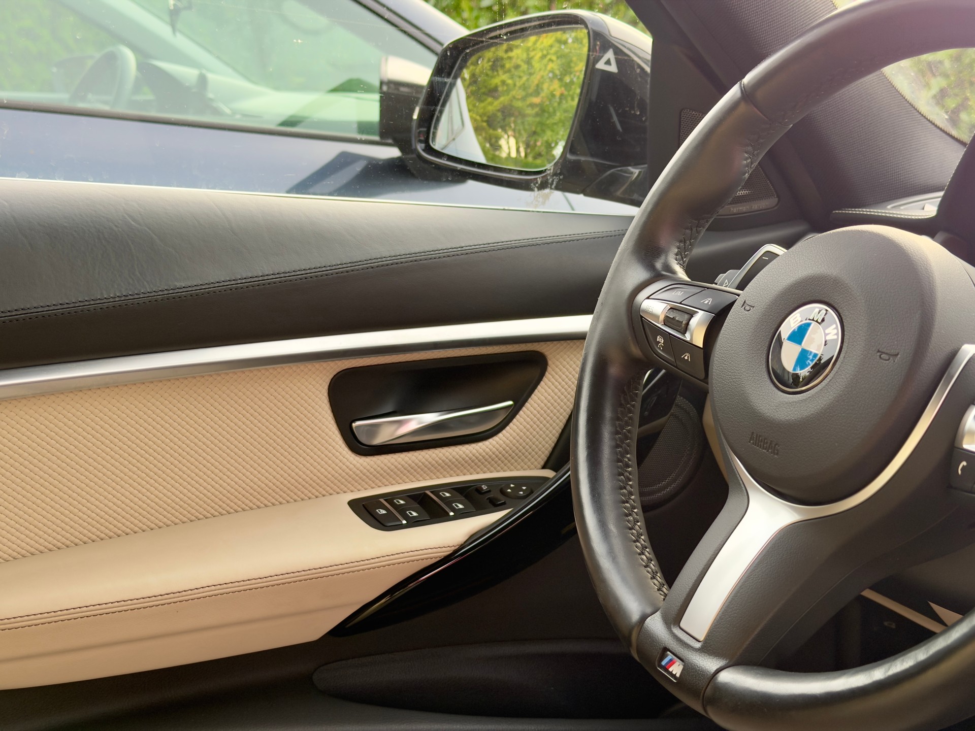 BMW 340i xDrive Touring M Sport Steptronic-image-3