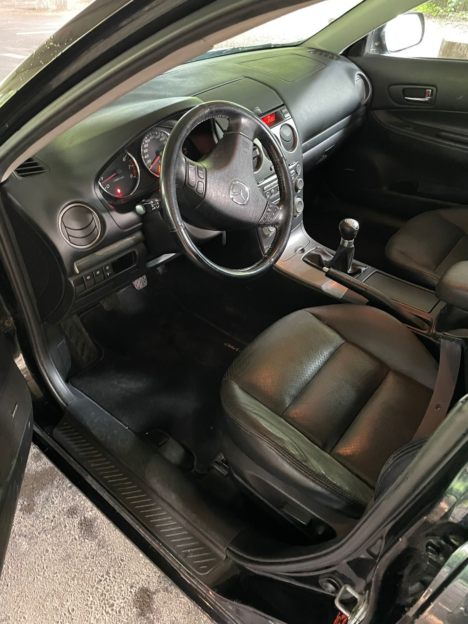 MAZDA 6 2.3 16V Sport Edition-image-8