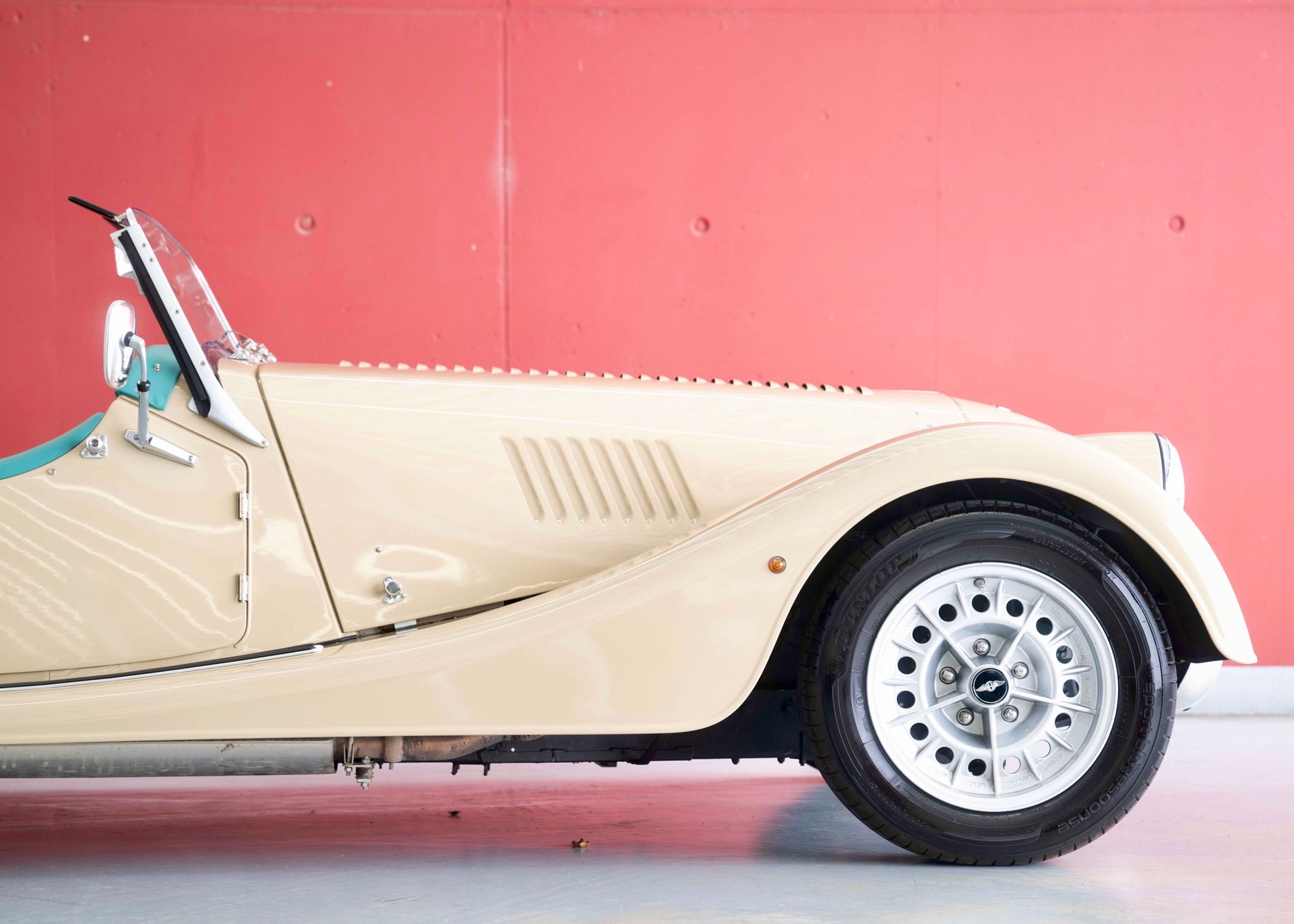 MORGAN Plus 4 2.0 Swiss Pack (1st hand, like new, certified mileage)-image-9