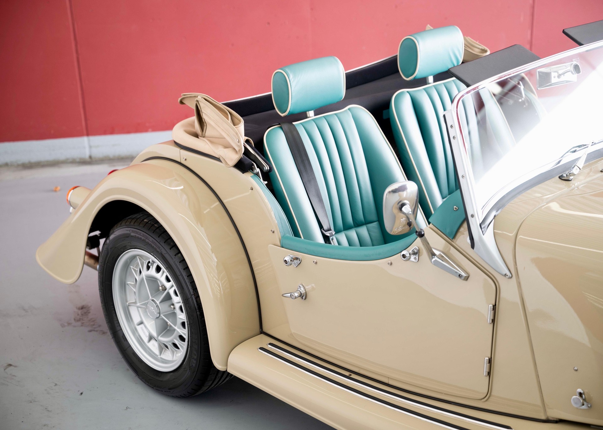 MORGAN Plus 4 2.0 Swiss Pack (1st hand, like new, certified mileage)-image-13