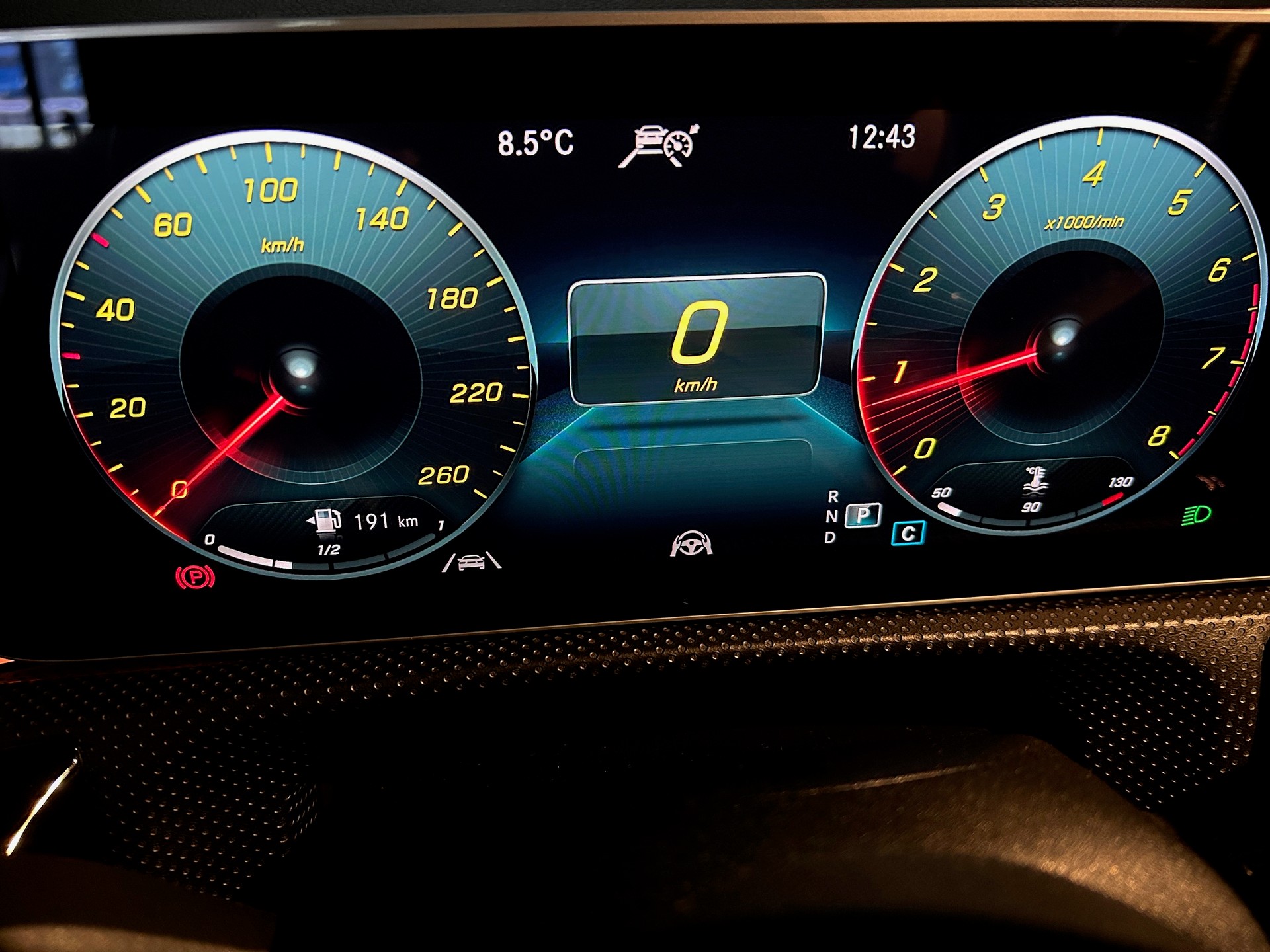 MERCEDES-BENZ CLA 250 AMG Line 7G-DCT *CH Fahrzeug mit Gratisservice*Keyless*360 Grad Kamera*-image-14