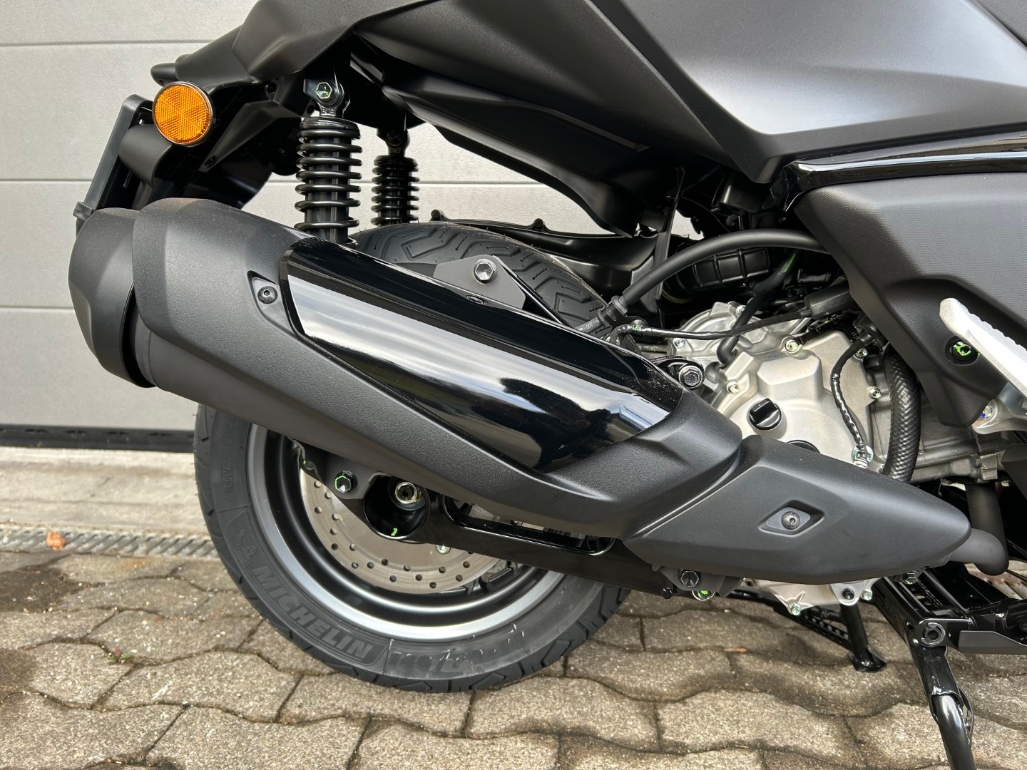 YAMAHA X-MAX 300 TECH MAX+-image-8