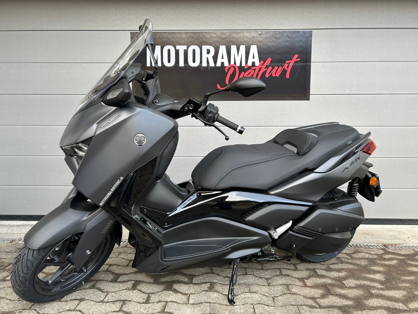 YAMAHA X-MAX 300 TECH MAX+-image-3