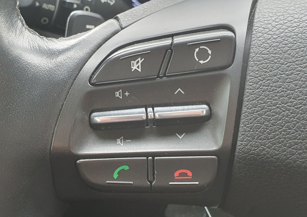 HYUNDAI i30 1.4 T-GDI Launch Automat-image-12