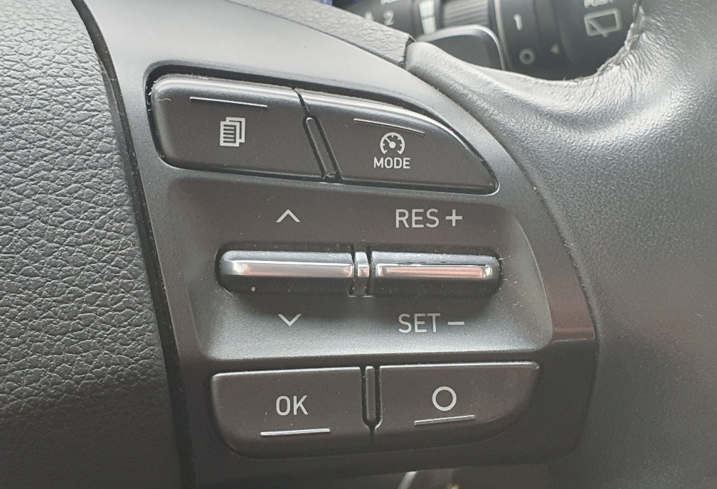 HYUNDAI i30 1.4 T-GDI Launch Automat-image-11