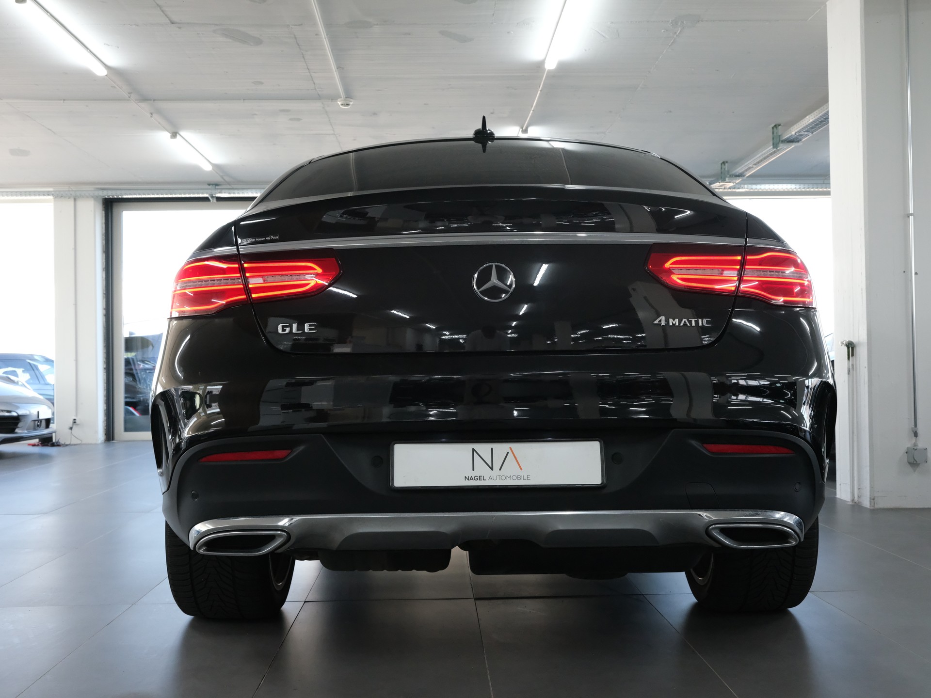 MERCEDES-BENZ GLE Coupé 350 d 4Matic 9G-Tronic-showroom-element-3
