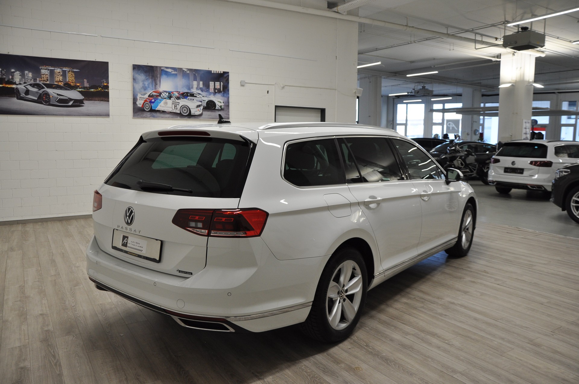 VW Passat 2.0 TDI BMT Elegance 4Motion DSG-showroom-element-3