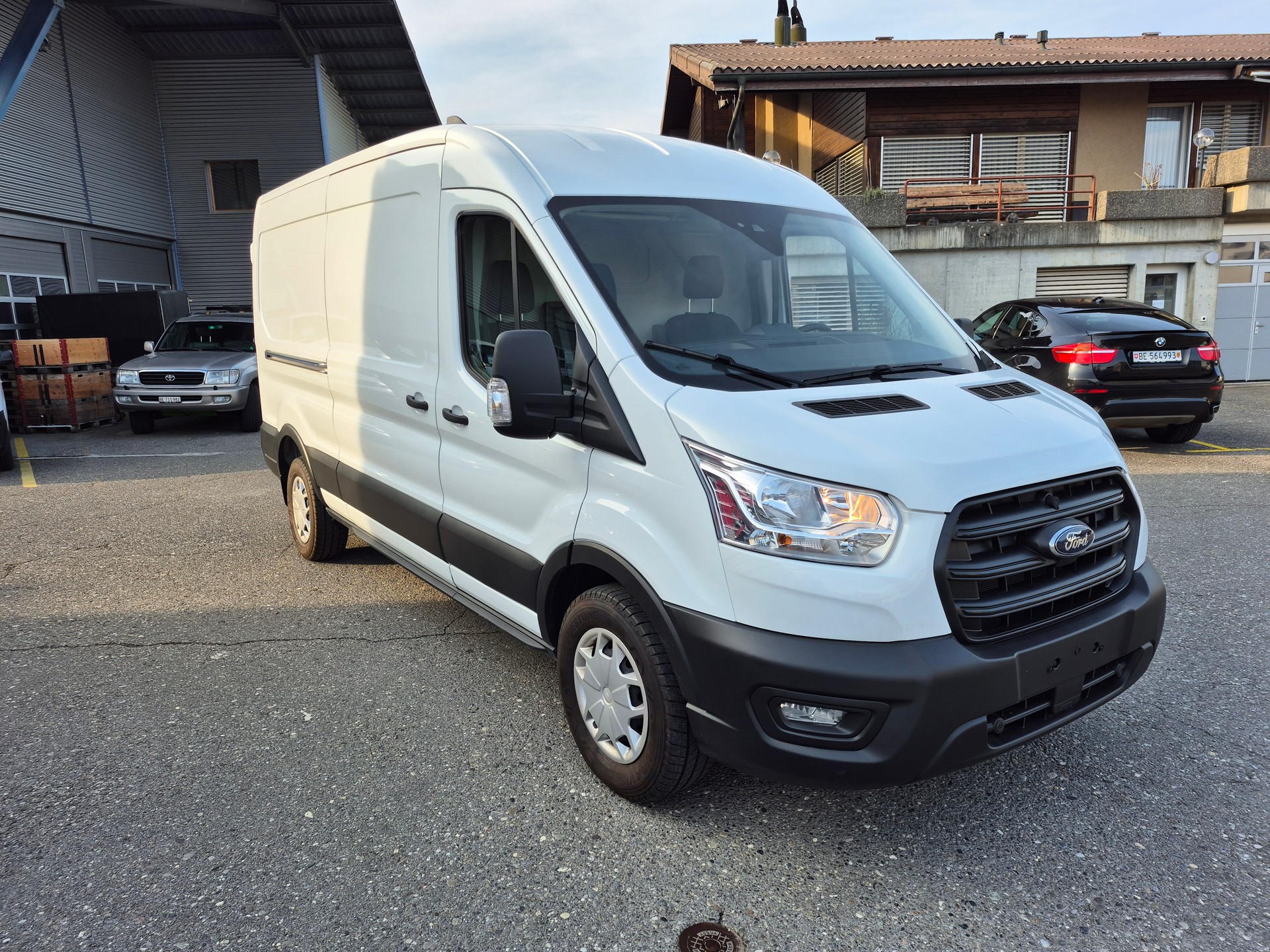 FORD Transit Van 350 L3 Trend 2.0 TDCi 130 FWD-showroom-element-2