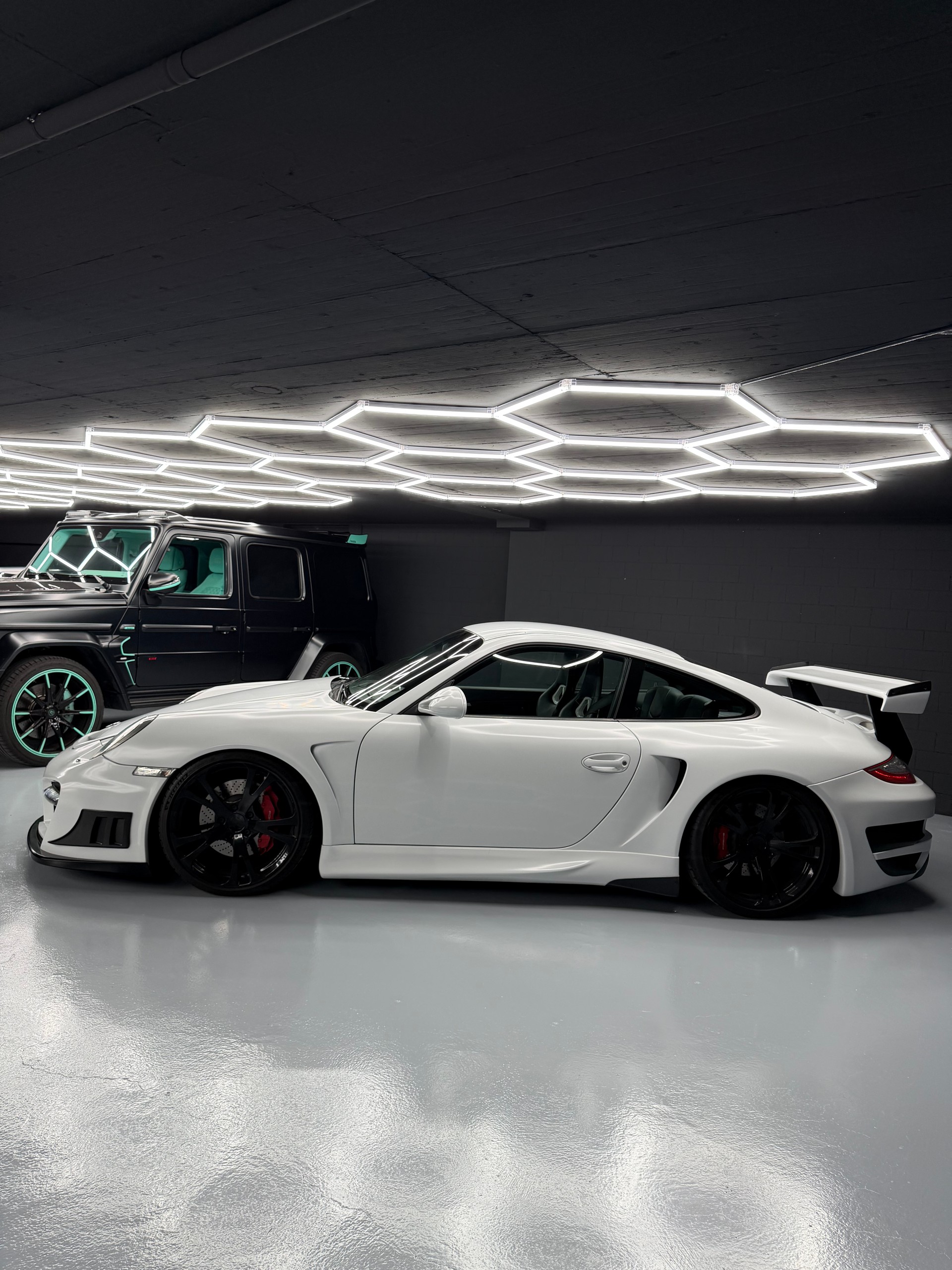 PORSCHE 911 Turbo PDK Techart GT Street R-showroom-element-1