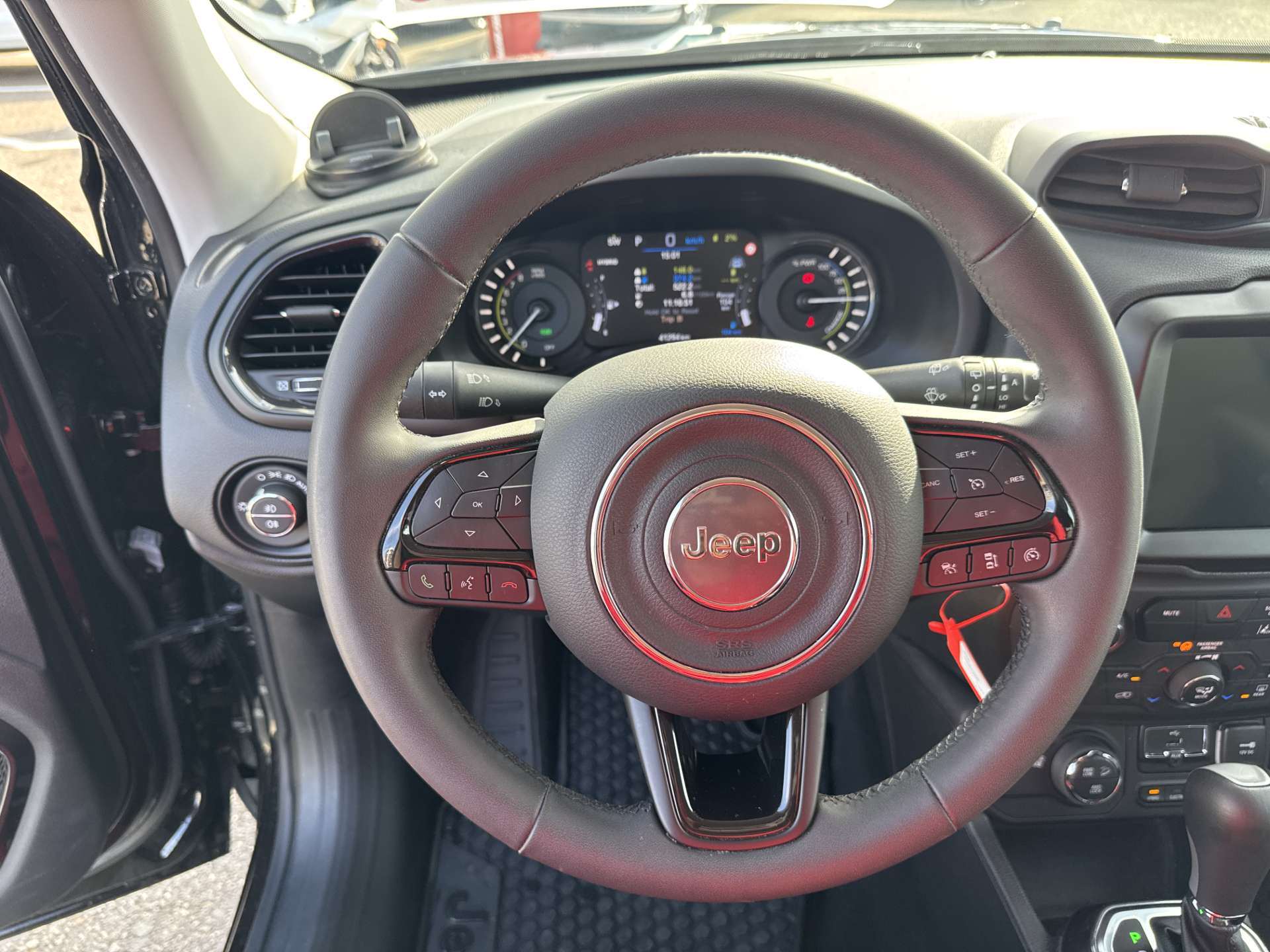 JEEP Renegade 1.3 T PHEV Limited AWD Automat-image-15