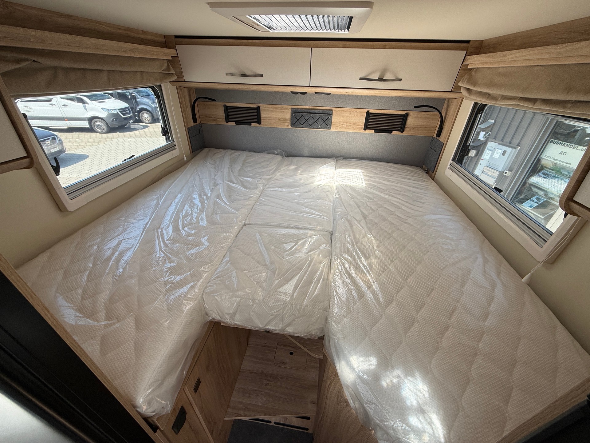EURA MOBIL Xtura XT 686 EF-image-9