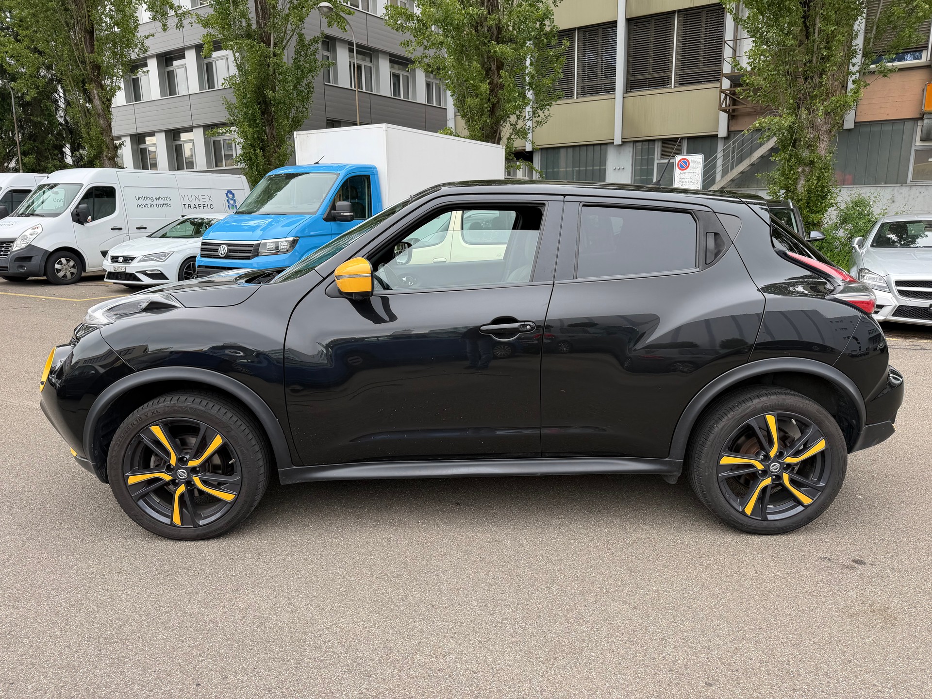 NISSAN Juke 1.2 DIG-T N-Connecta-image-3