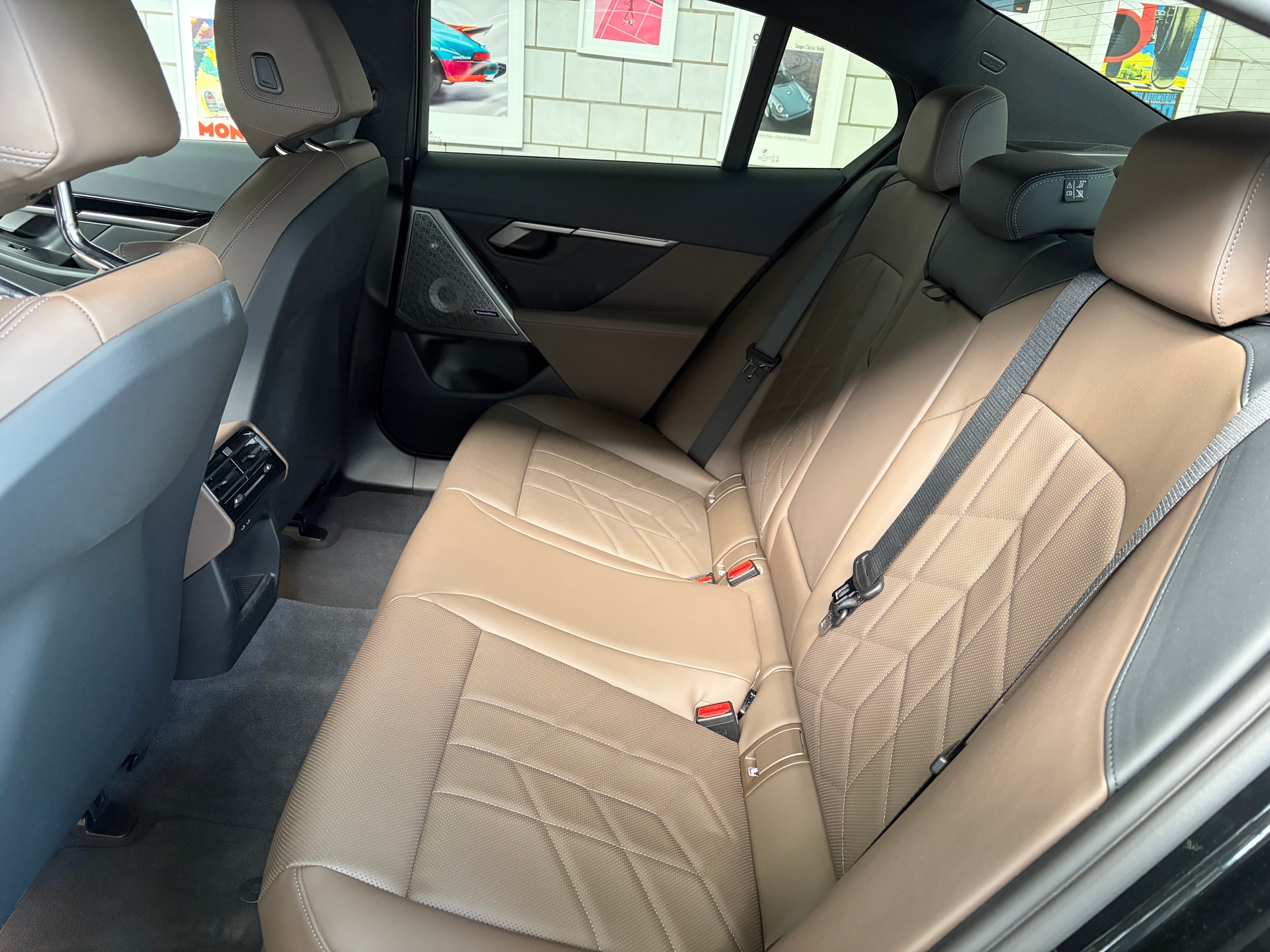 BMW 520d 48V M Sport Steptronic-image-12