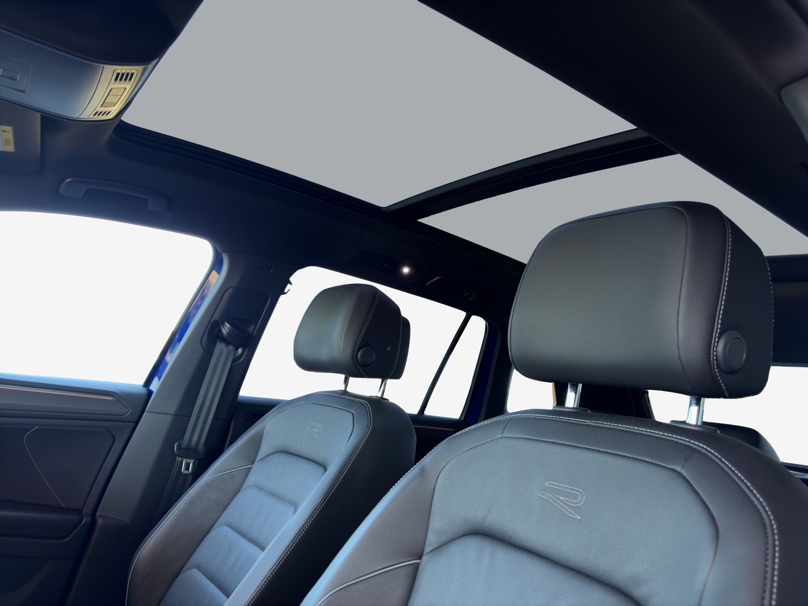 VW Tiguan 2.0TSI R-Line 4Motion DSG-image-15