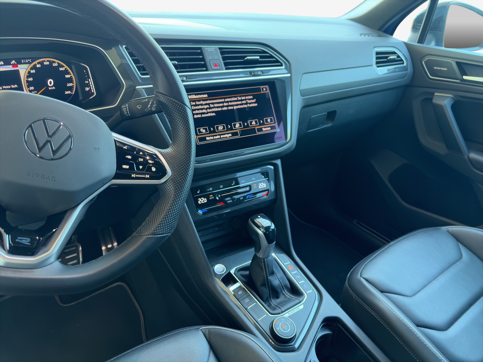 VW Tiguan 2.0TSI R-Line 4Motion DSG-image-10