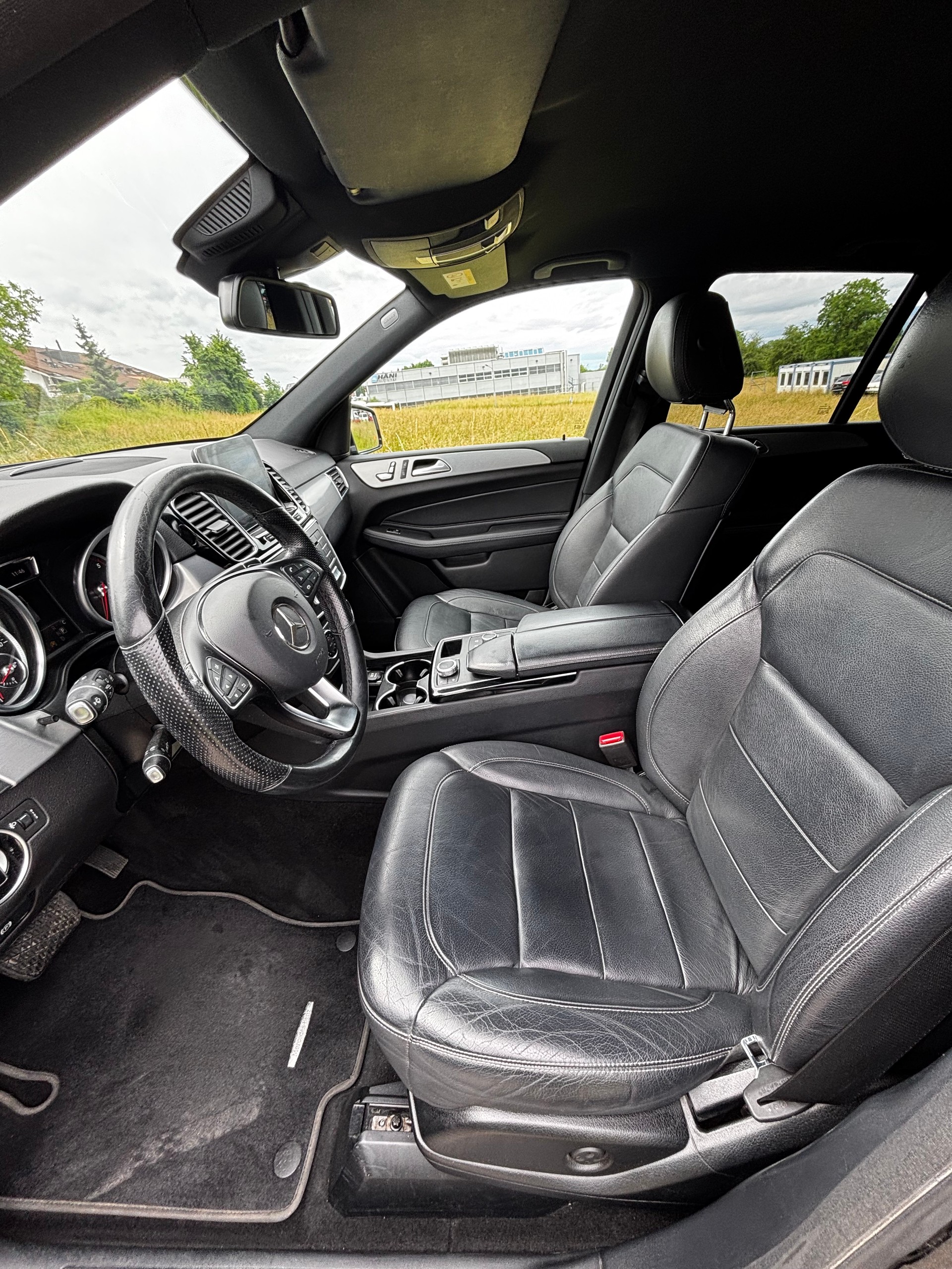 MERCEDES-BENZ GLE 250 d 4Matic 9G-Tronic-image-8