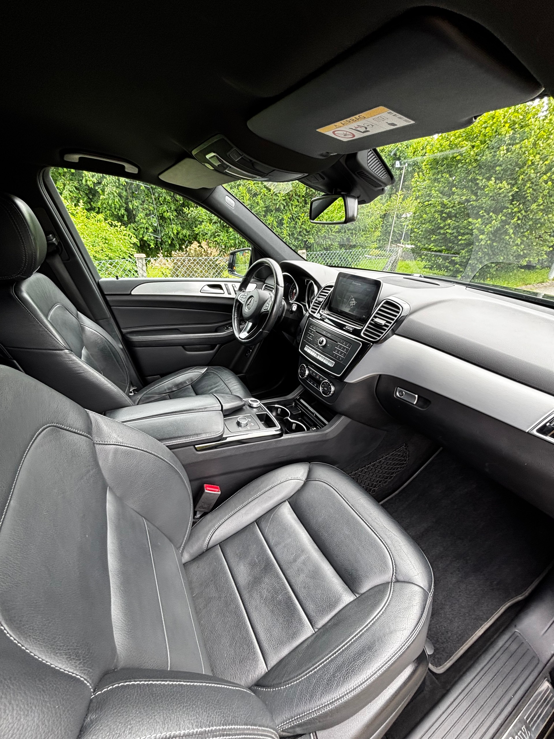 MERCEDES-BENZ GLE 250 d 4Matic 9G-Tronic-image-12