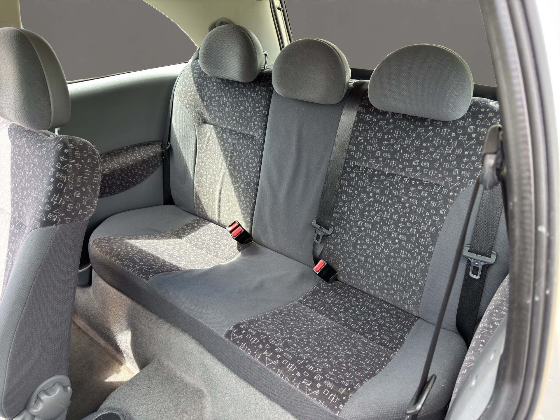OPEL Corsa 1.4 16V Sport-image-11