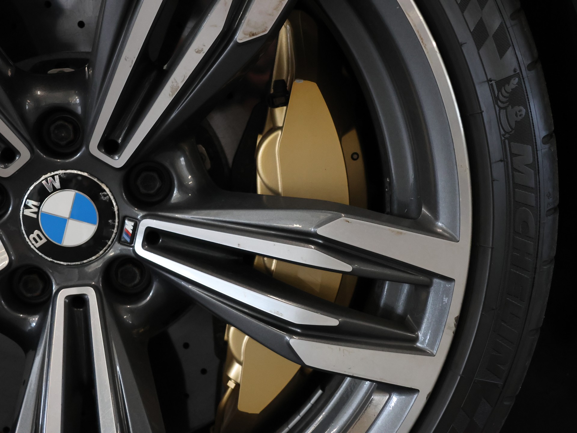 BMW BMW M6 Gran Coupe Drivelogic *Carbon-Keramik-Bremsanlage* Massagesitze * Carbon-Interieur*-image-15