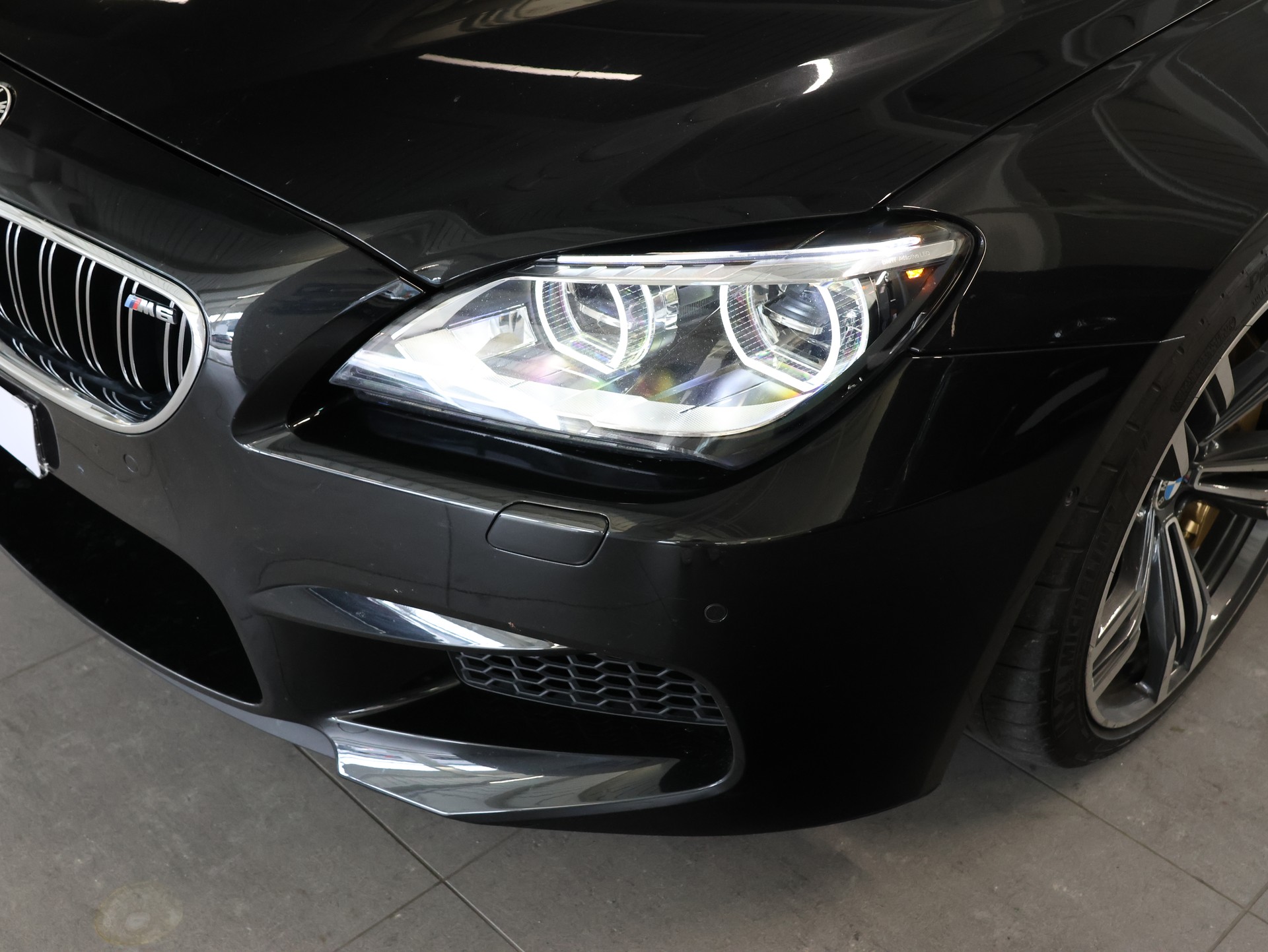 BMW BMW M6 Gran Coupe Drivelogic *Carbon-Keramik-Bremsanlage* Massagesitze * Carbon-Interieur*-image-9