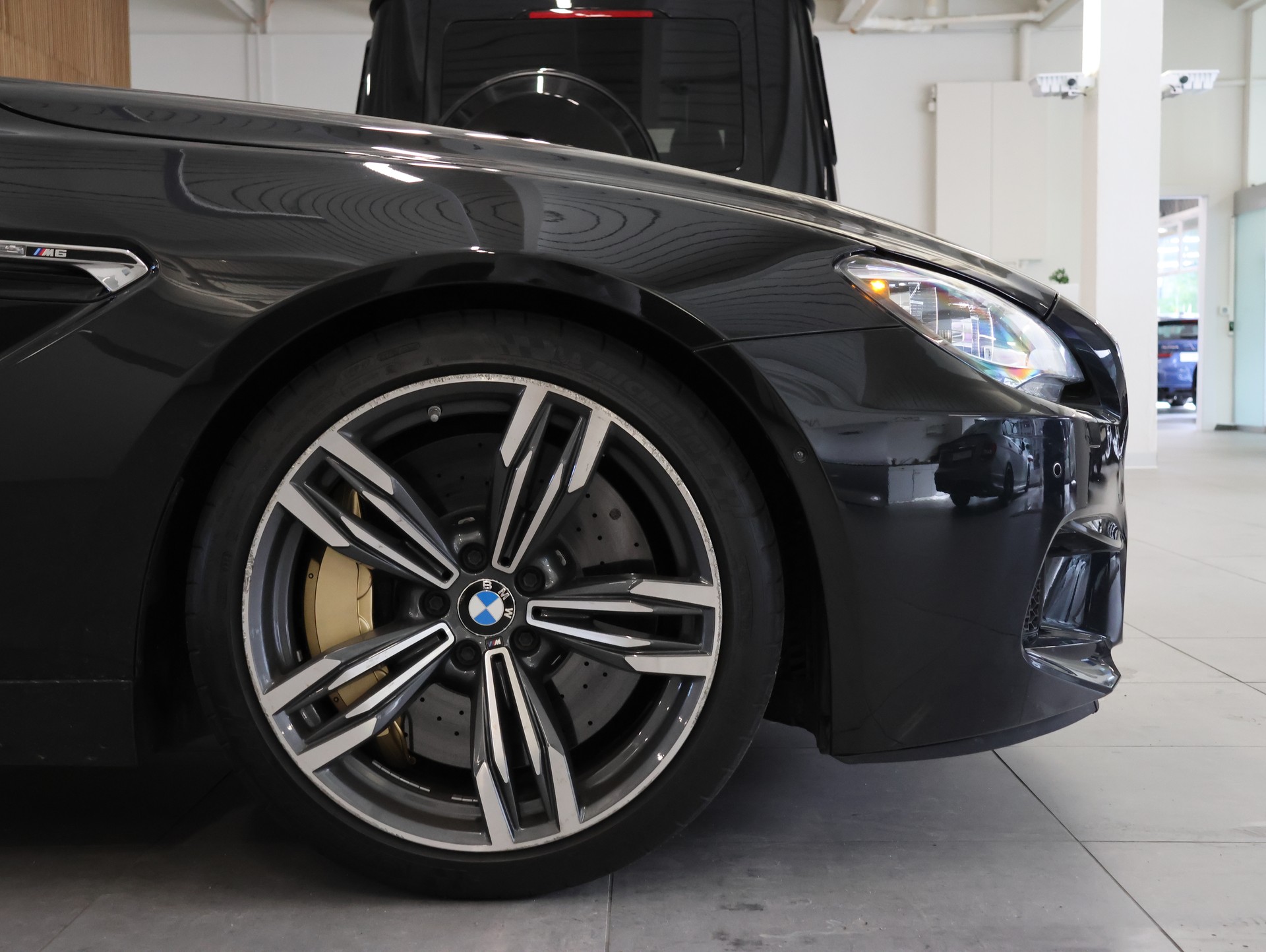 BMW BMW M6 Gran Coupe Drivelogic *Carbon-Keramik-Bremsanlage* Massagesitze * Carbon-Interieur*-image-7
