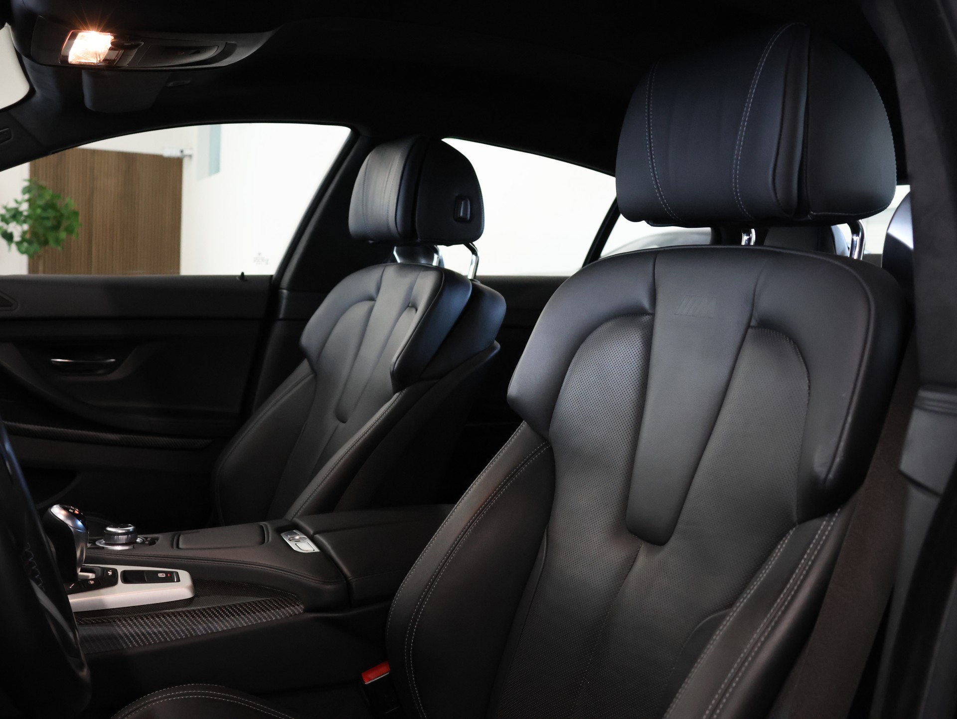 BMW BMW M6 Gran Coupe Drivelogic *Carbon-Keramik-Bremsanlage* Massagesitze * Carbon-Interieur*-image-19